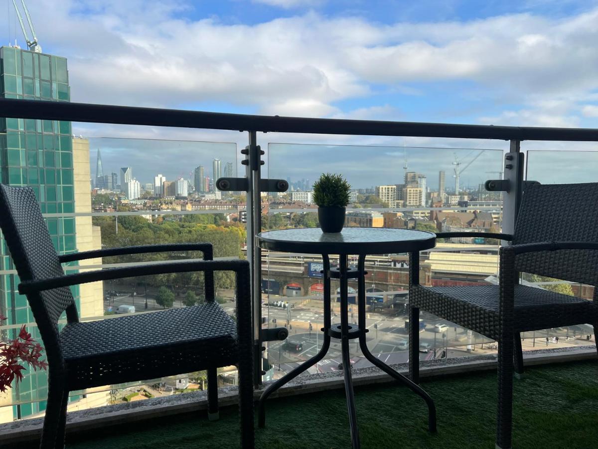 לונדון St George Thames Apartment מראה חיצוני תמונה